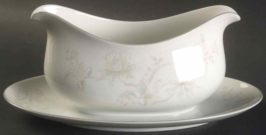 Trousseau Gravy Boat with Attached Underplate by Diamond Craft-1