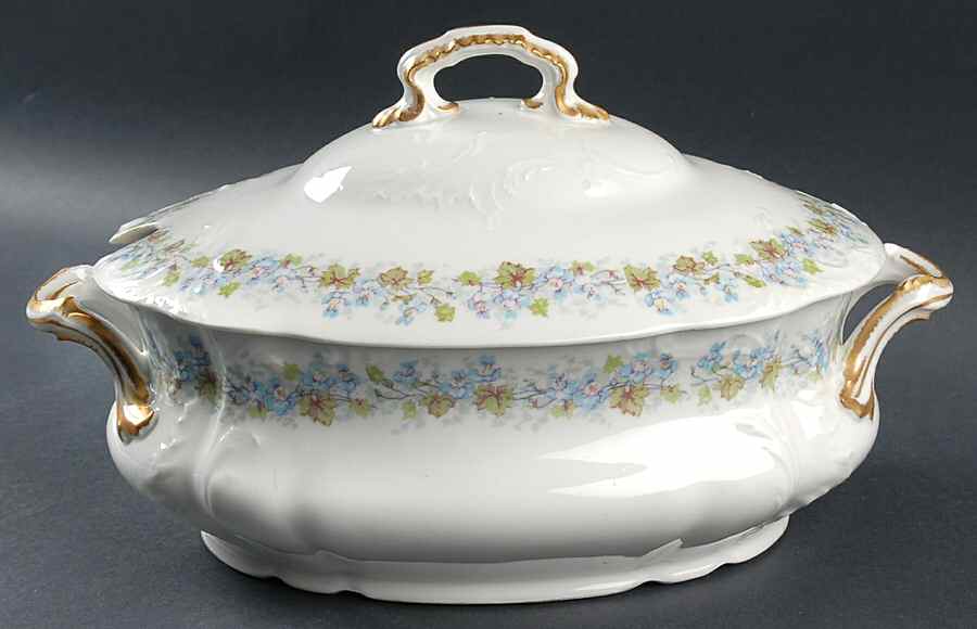 DEI150 Oval Tureen & Lid by Delinieres-1