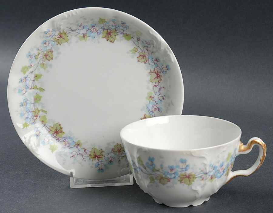 DEI150 Flat Cup & Saucer Set by Delinieres-1