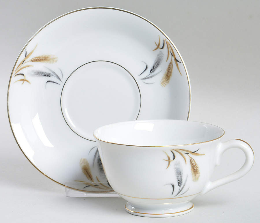 DWF6 Footed Cup & Saucer Set by DW (Japan)-1