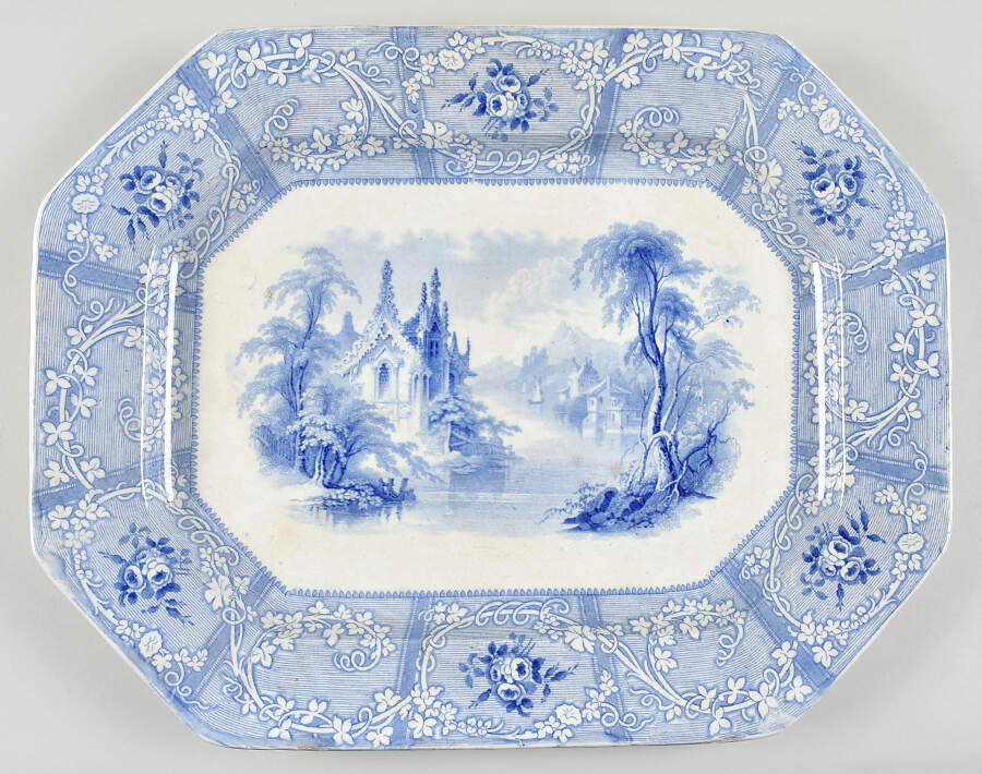 Friburg 18" Oval Serving Platter by Davenport-1
