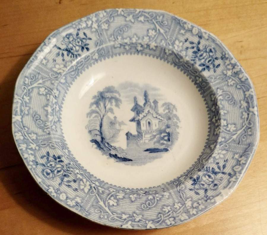 Friburg Rim Fruit/Dessert (Sauce) Bowl by Davenport-1