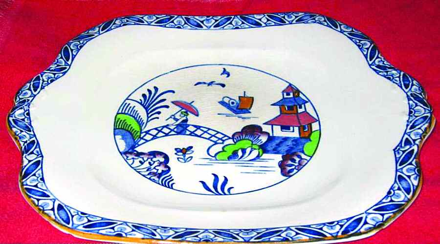 Westover Square Handled Cake Plate by Davenport Banks-1