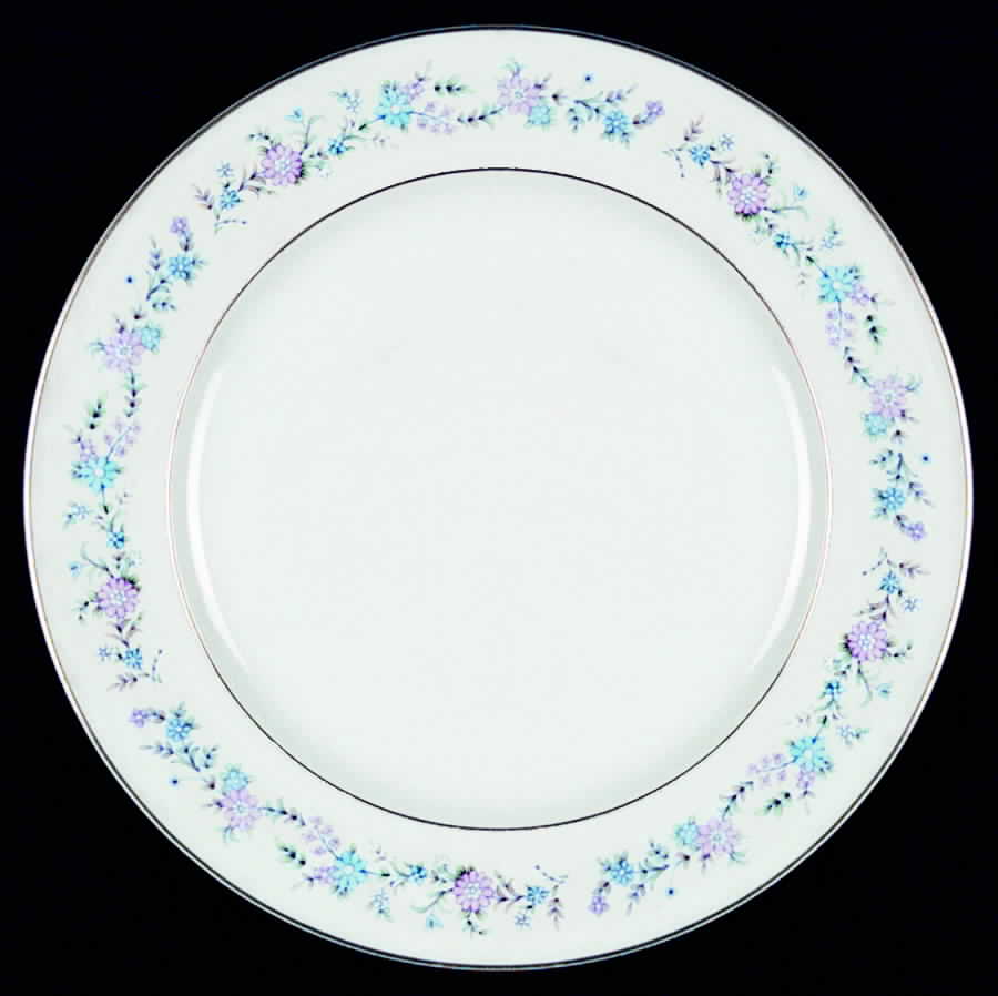 Francine Dinner Plate by Diamond (Japan)-1