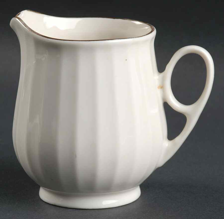 DI2 Creamer by Diadem (China)-1