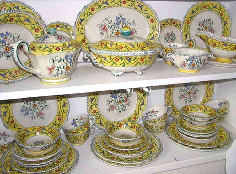 Savoia Dinner Plate by Deruta (Italy)-1