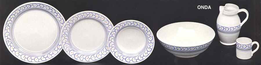 Onda Dinner Plate by Deruta (Italy)-1