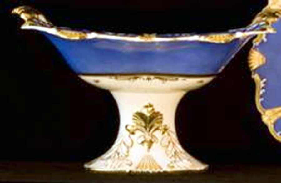 DAV26 Large Footed Fruit Bowl by Davenport-1