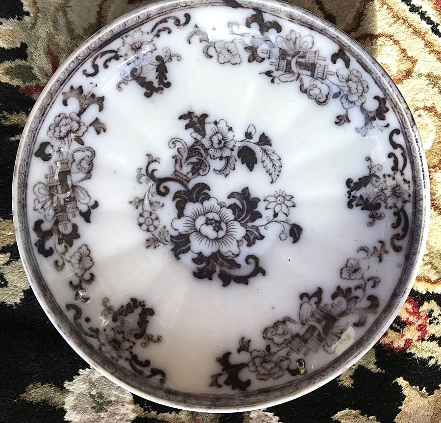 Nankin Black Saucer by Davenport-1