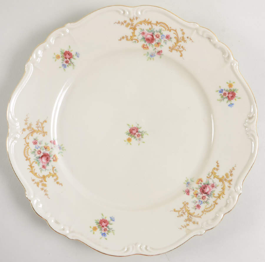 Christine (Scalloped) Dinner Plate by Edelstein-1