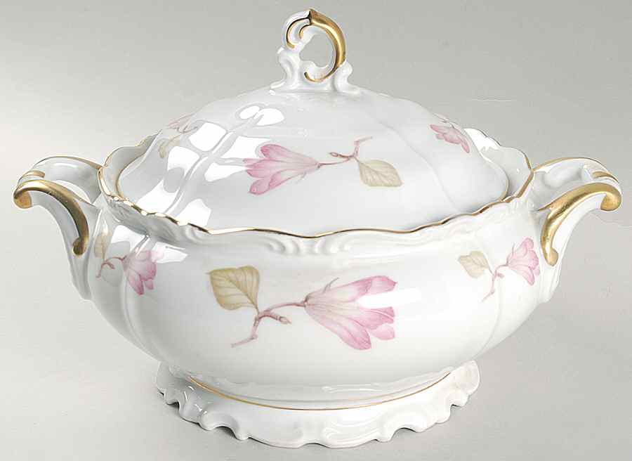 Carolina Round Covered Vegetable by Edelstein-1