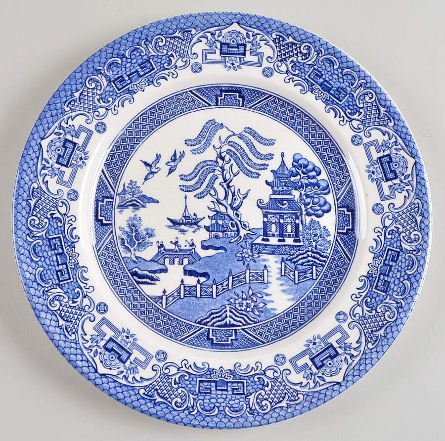 Blue Willow Dinner Plate by English Ironstone Tableware-1