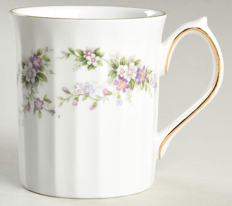 Chantilly Mug by Elizabethan-1