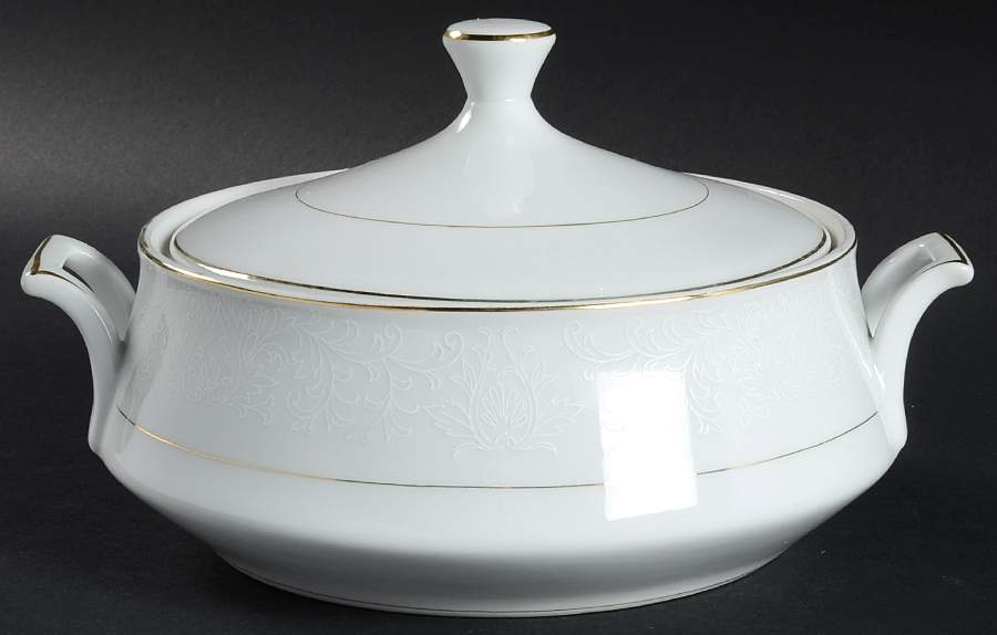 Touch of Gold (Japan) Round Covered Vegetable by Embassy (Japan)-1
