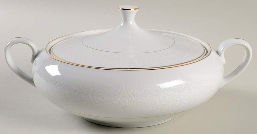 Touch of Gold (Japan) Round Covered Vegetable by Embassy (Japan)-1