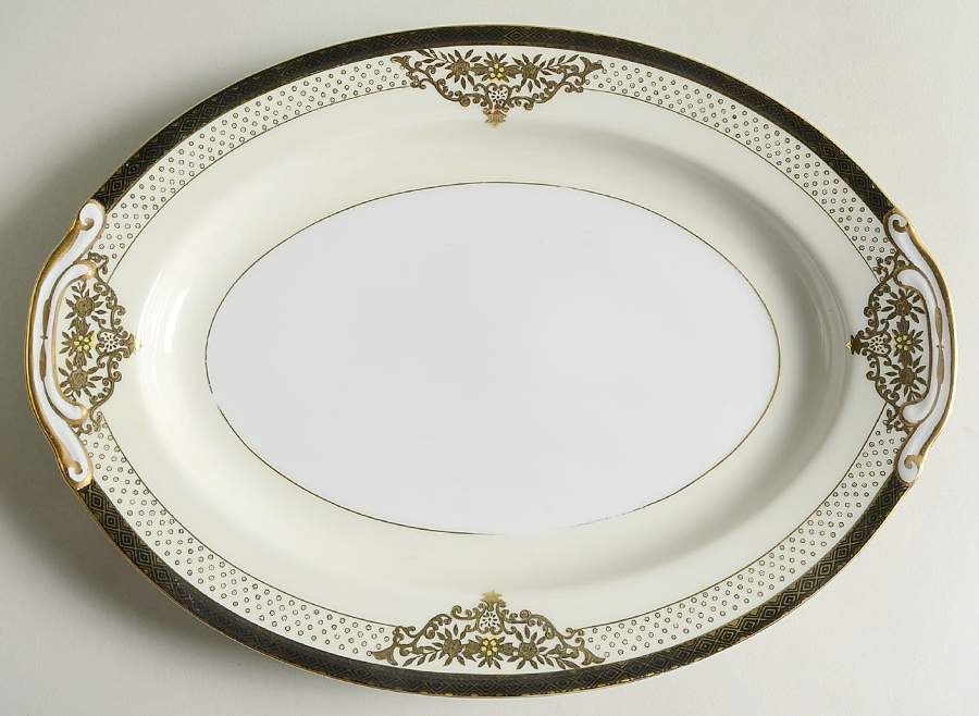 Ambassador 12" Oval Serving Platter by Empress (Japan)-1