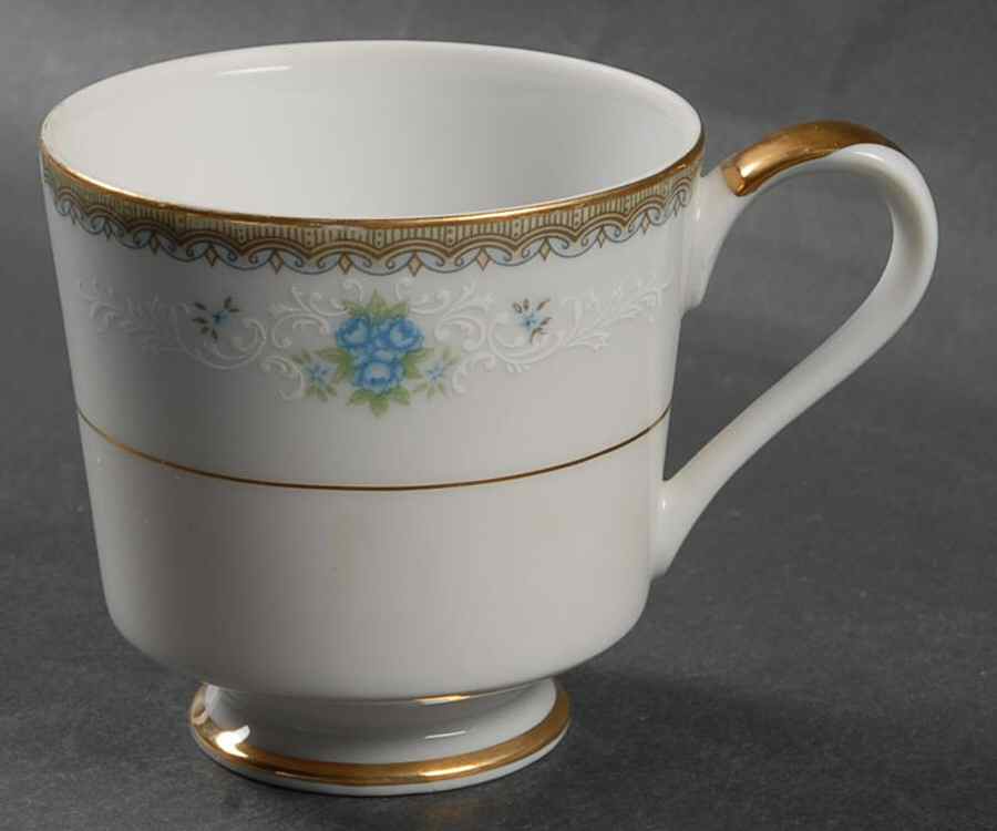 Bellevue Footed Cup by Empress (Japan)-1