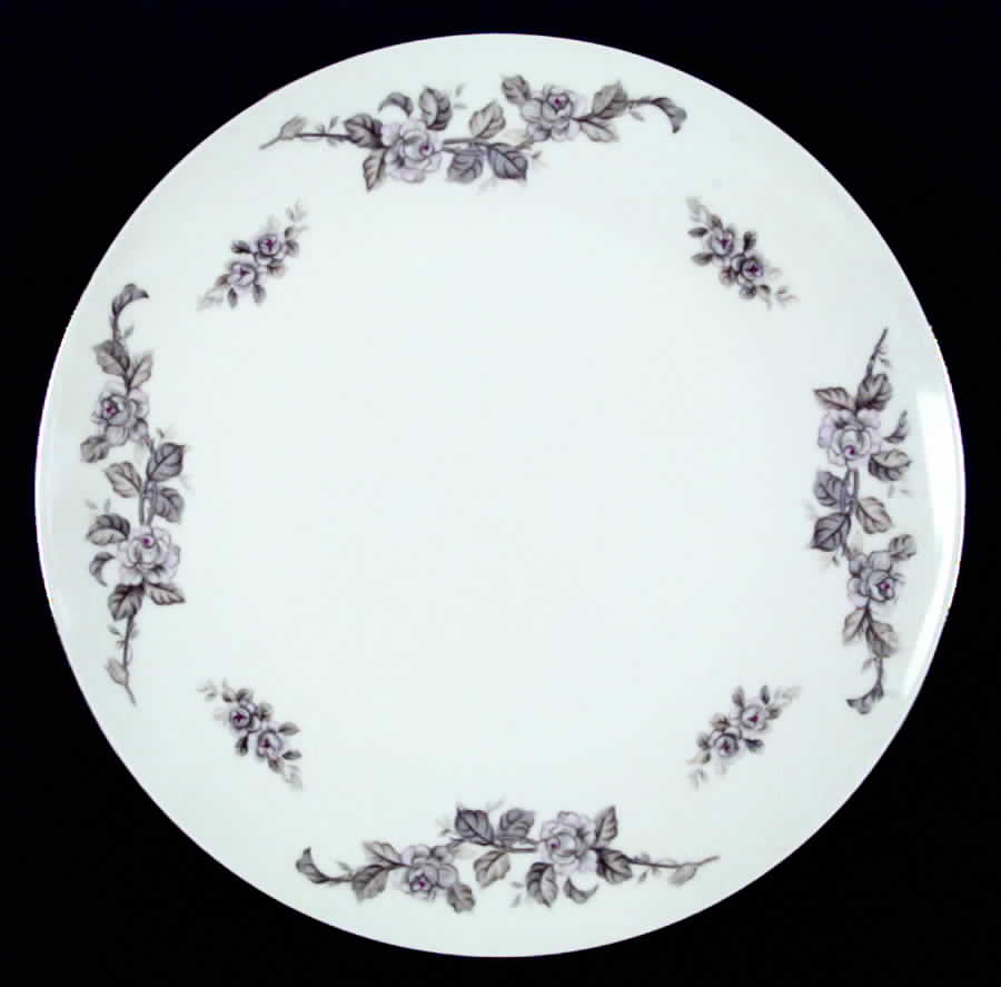 Breath of Spring Dinner Plate by Empress (Japan)-1