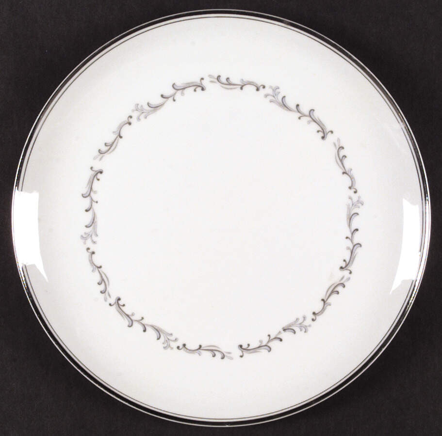 Celebration Dinner Plate by Empress (Japan)-1