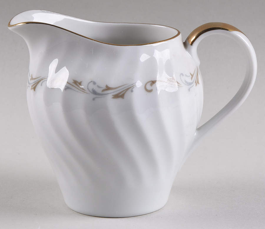 Contempo Creamer by Empress (Japan)-1