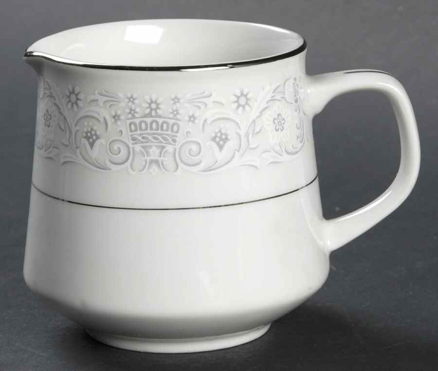 Damask Creamer by Empress (Japan)-1