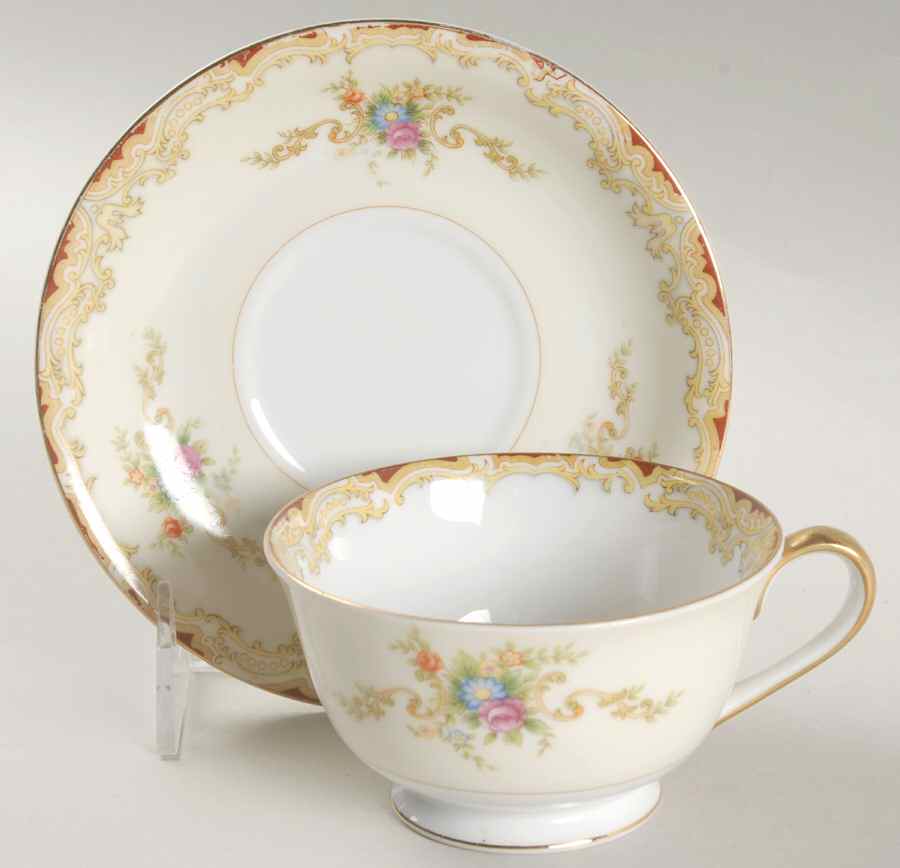 Darendale Footed Cup & Saucer Set by Empress (Japan)-1