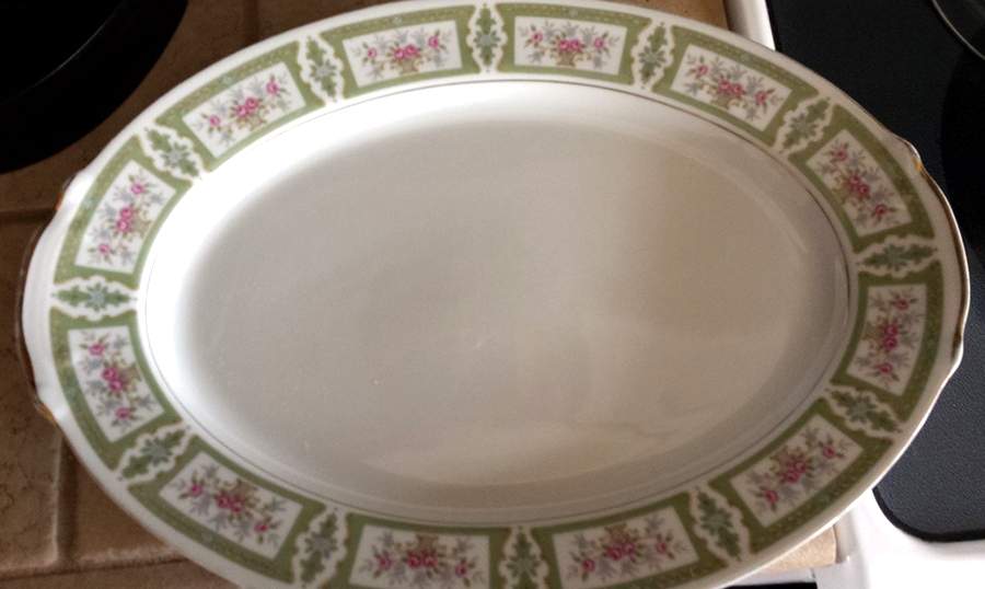 Empire 14" Oval Serving Platter by Empress (Japan)-1