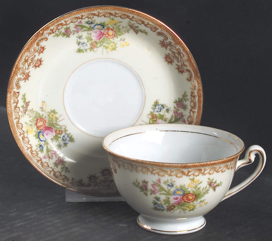 EMP1 Footed Cup & Saucer Set by Empress (Japan)-1