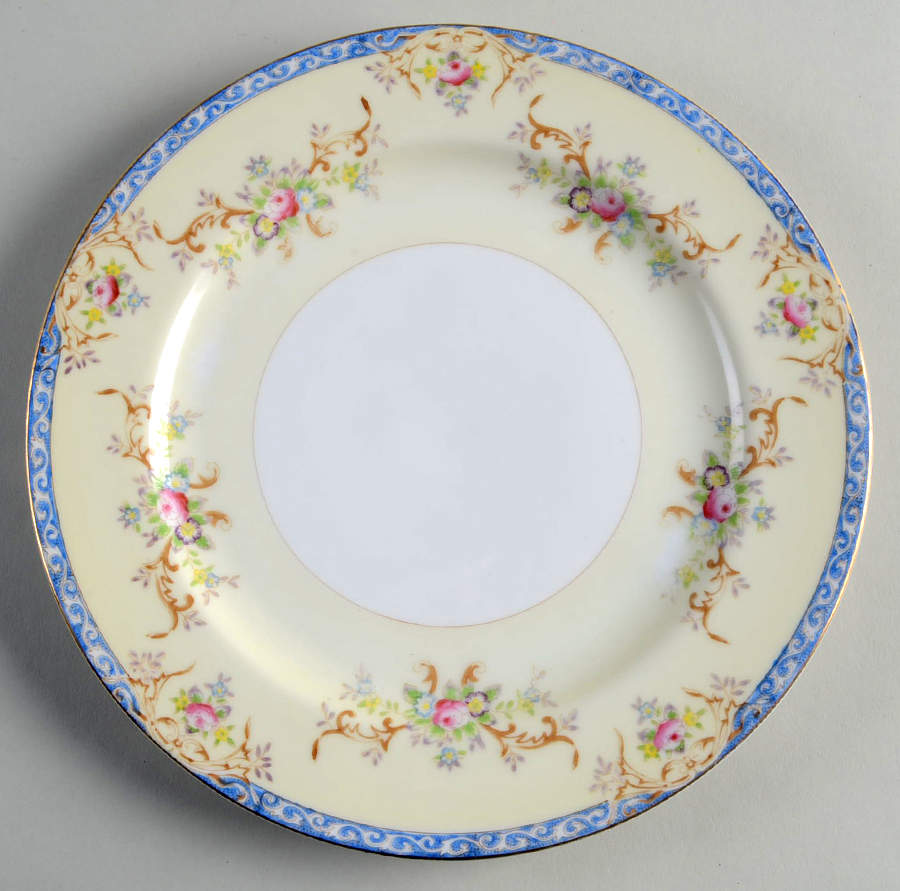 EMP14 Dinner Plate by Empress (Japan)-1
