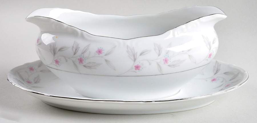 Garland Gravy Boat with Attached Underplate by Empress (Japan)-1