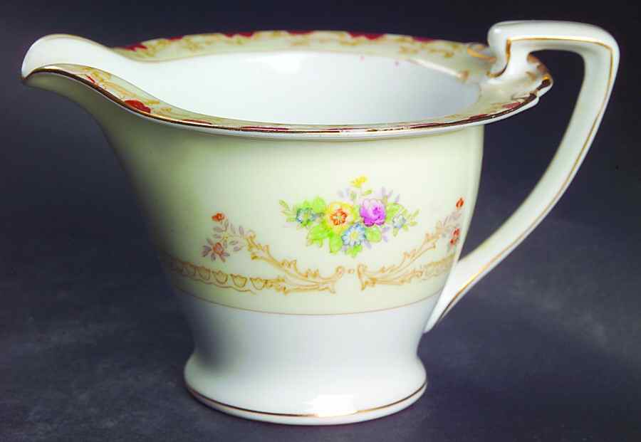 Mignon Creamer by Empress (Japan)-1