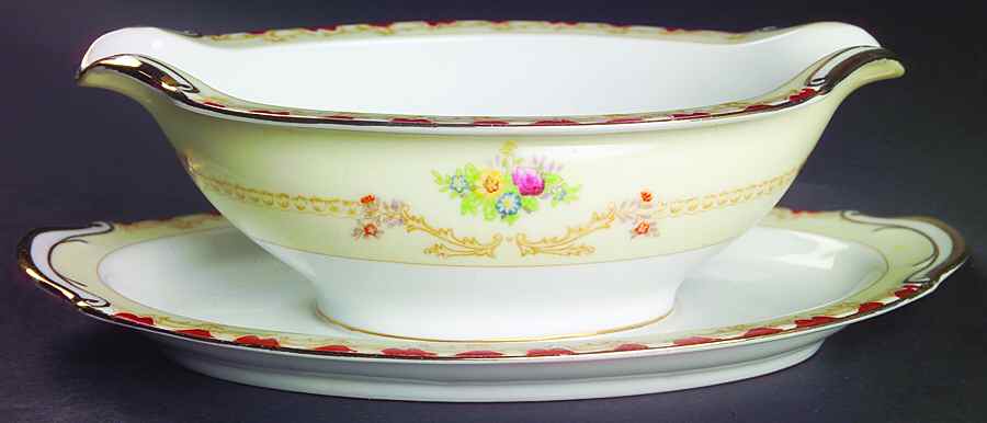 Mignon Gravy Boat with Attached Underplate by Empress (Japan)-1