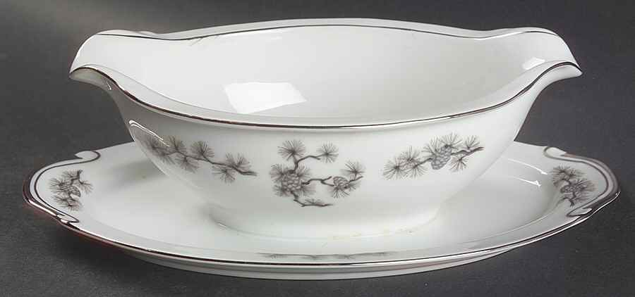 Silver Cone Gravy Boat with Attached Underplate by Empress (Japan)-1