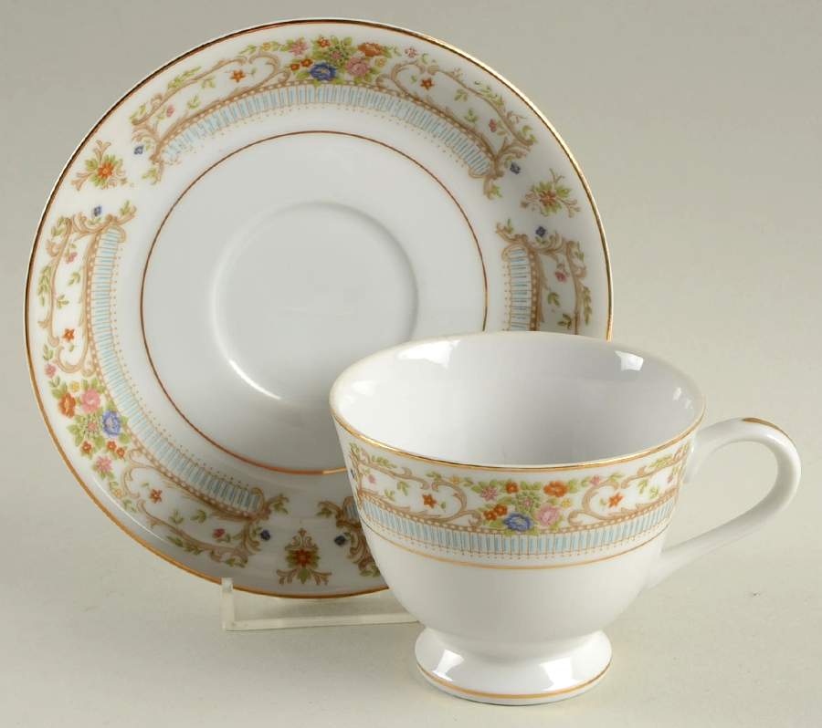 Versailles Footed Cup & Saucer Set by Empress (Japan)-1
