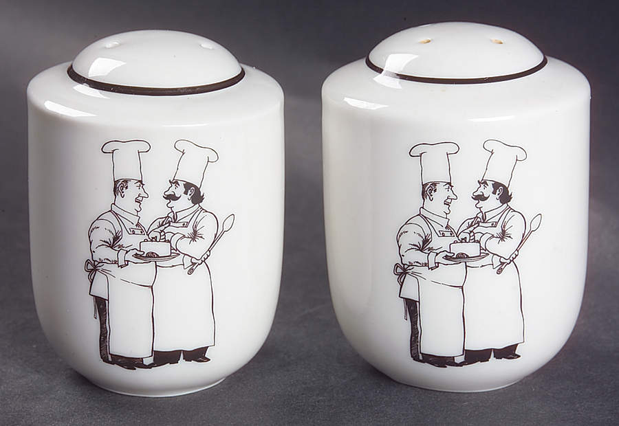 Le Restaurant Salt & Pepper Set by Epoch-1