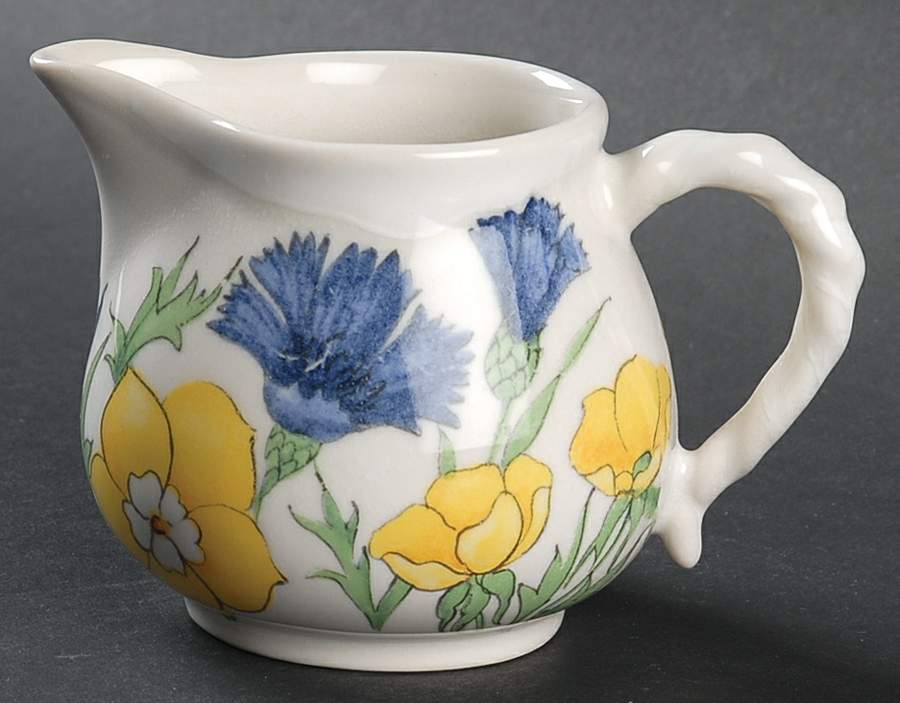 ERN2 Creamer by Ernestine-1