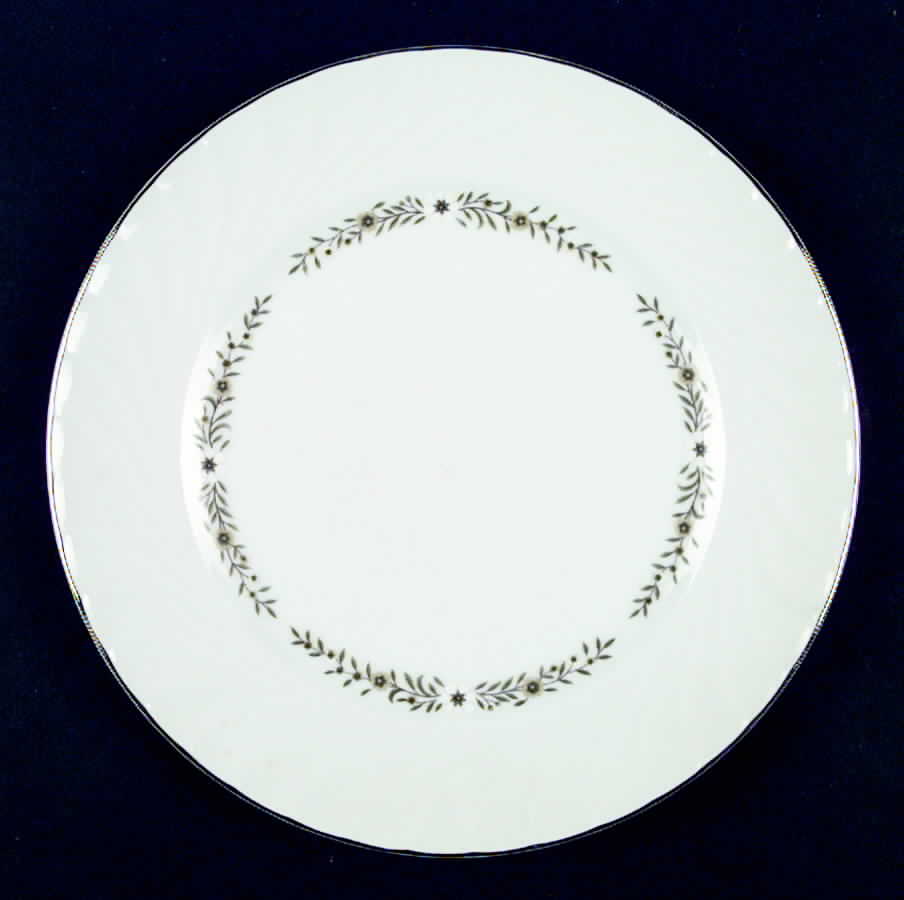 Romance Dinner Plate by Executive House-1