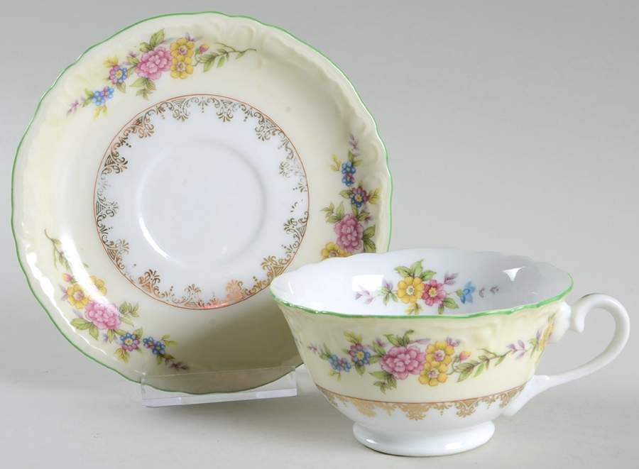 EMJ8 Footed Cup & Saucer Set by Embassy (Japan)-1
