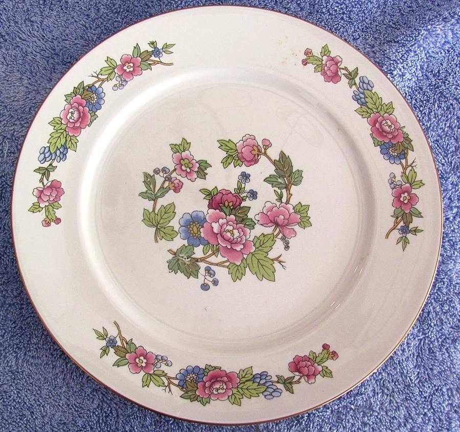 EMB59 Dinner Plate by Embassy (American)-1