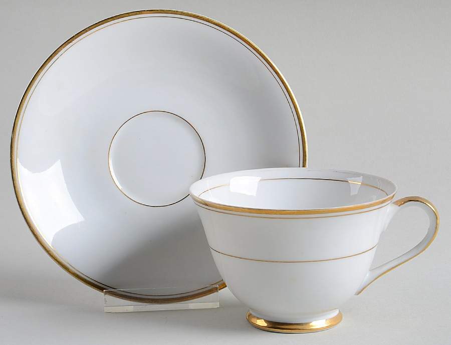 Royal Gold Footed Cup & Saucer Set by Empress (Japan)-1