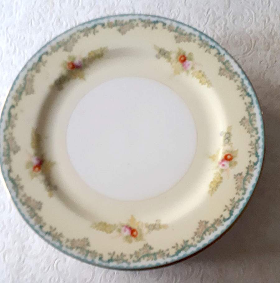 EMP84 Dinner Plate by Empress (Japan)-1