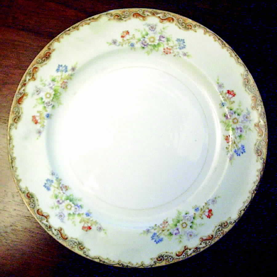 EMP86 Dinner Plate by Empress (Japan)-1