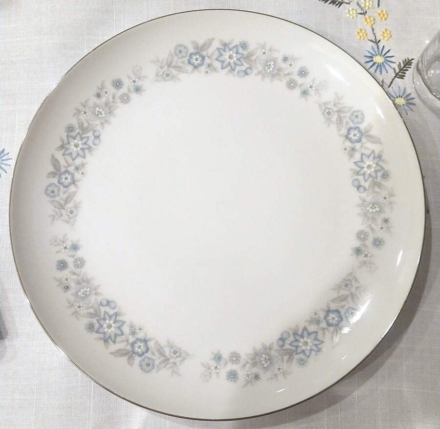 Blue Race Dinner Plate by Empress (Japan)-1