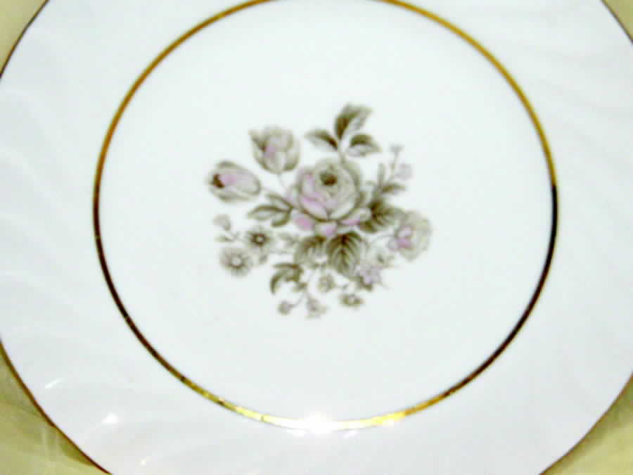 Berkshire Dinner Plate by Empress (Japan)-1