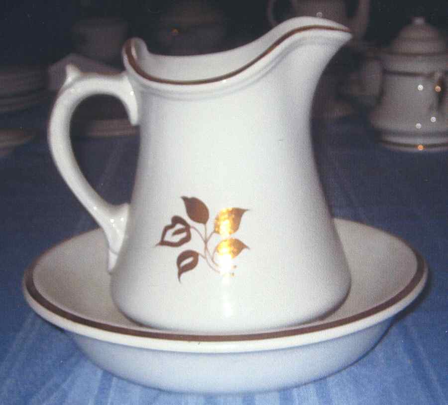 Tobacco Leaf Small Pitcher & Bowl Set by Elsmore & Forster-1