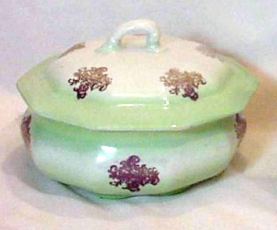EPP10 Powder Box with Lid by East Palestine-1