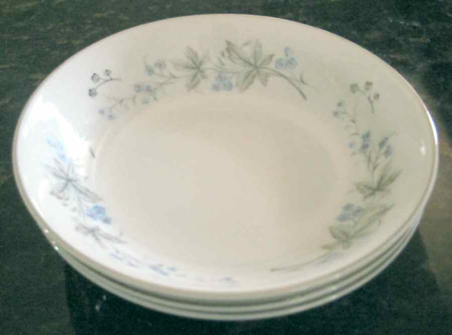 Musette Fruit/Dessert (Sauce) Bowl by Empress (Japan)-1