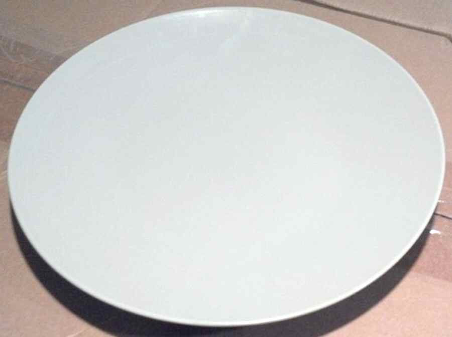 Meteor Dinner Plate by Essence-1