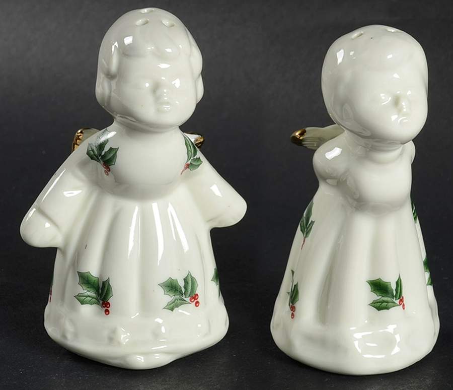 EZX1 Figural Salt & Pepper Set by Essex Manufacturing Inc-1