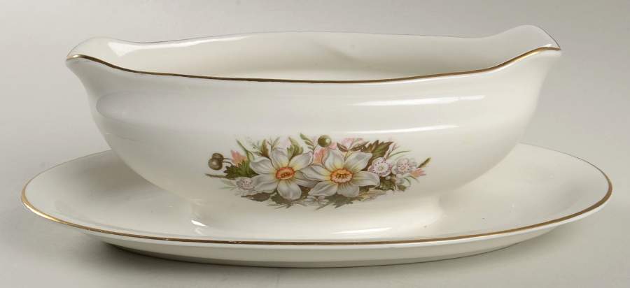 EPR9 Gravy Boat with Attached Underplate by Empress (USA)-1